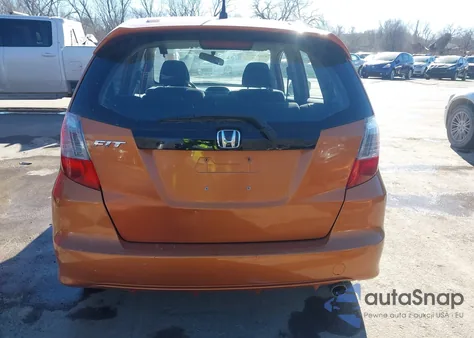 2010 Honda Fit Sport z USA, uszkodzony, nr VIN JHMGE8H40AC012802